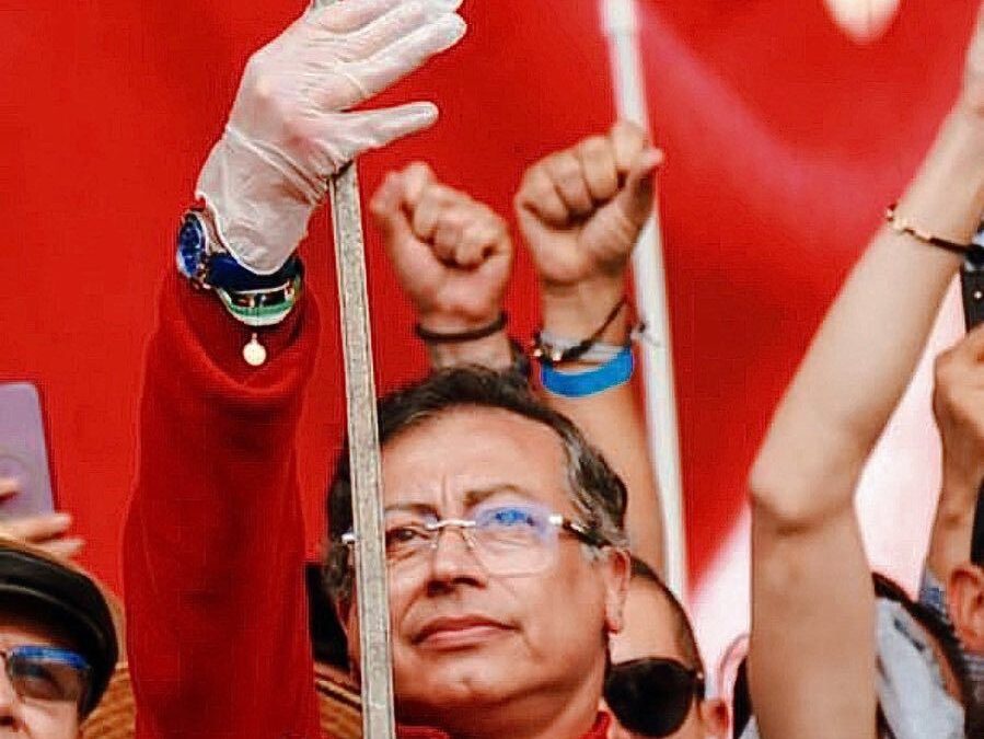 Más de 23 AMBULANCIAS para ANTIOQUIA.